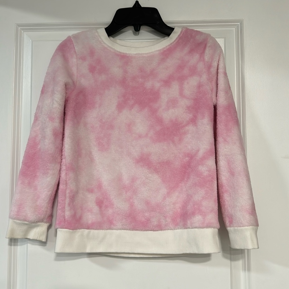 Cat & Jack Girl Fuzzy Sweatshirt. Size Medium. Pink.